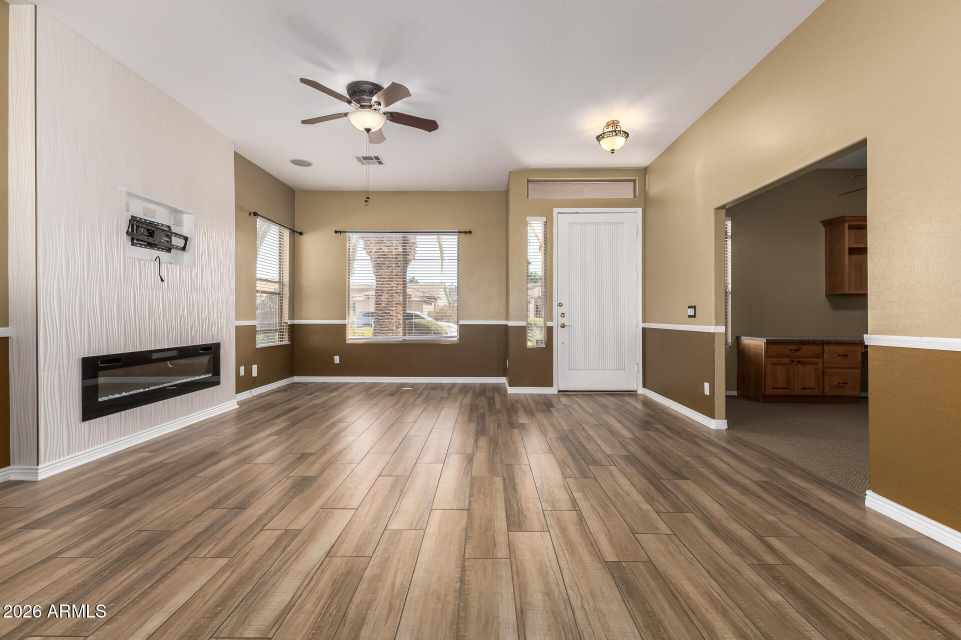 1644 East Orangewood Street Gilbert, AZ 85296 - Photo 7 of 40 07 - Orangewood