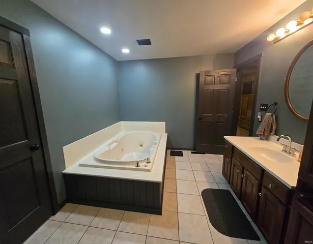 $368,000 | 7920 Weilbrenner Road, Mount Vernon, IN 47620