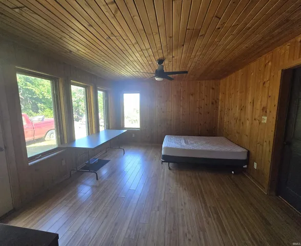 $368,000 | 7920 Weilbrenner Road, Mount Vernon, IN 47620