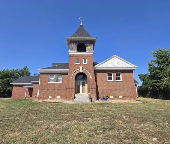 $368,000 | 7920 Weilbrenner Road, Mount Vernon, IN 47620