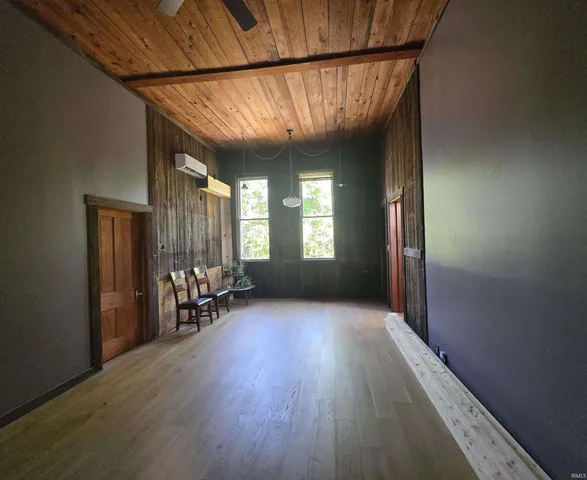 $368,000 | 7920 Weilbrenner Road, Mount Vernon, IN 47620