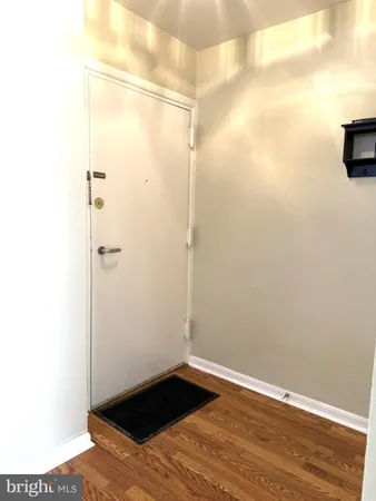 $2,300 | 9733 Kings Crown Court, Unit 102, Fairfax, VA 22031