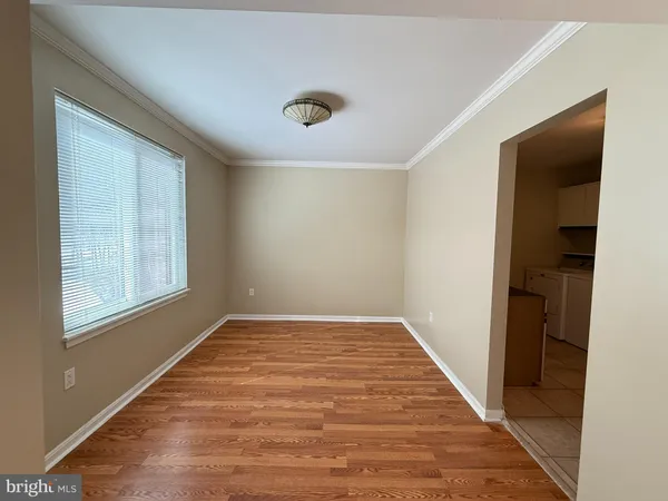 $2,300 | 9733 Kings Crown Court, Unit 102, Fairfax, VA 22031