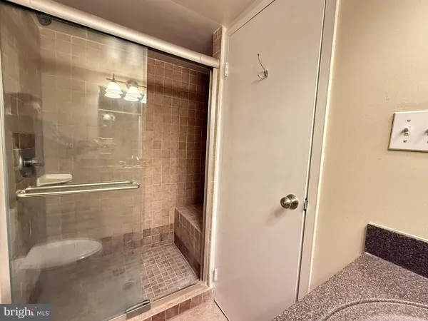 $2,300 | 9733 Kings Crown Court, Unit 102, Fairfax, VA 22031