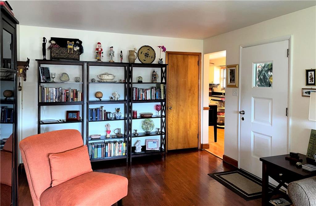112 Roth Street Houston, PA 15342 - Photo 8 of 21 Gallery Image 8