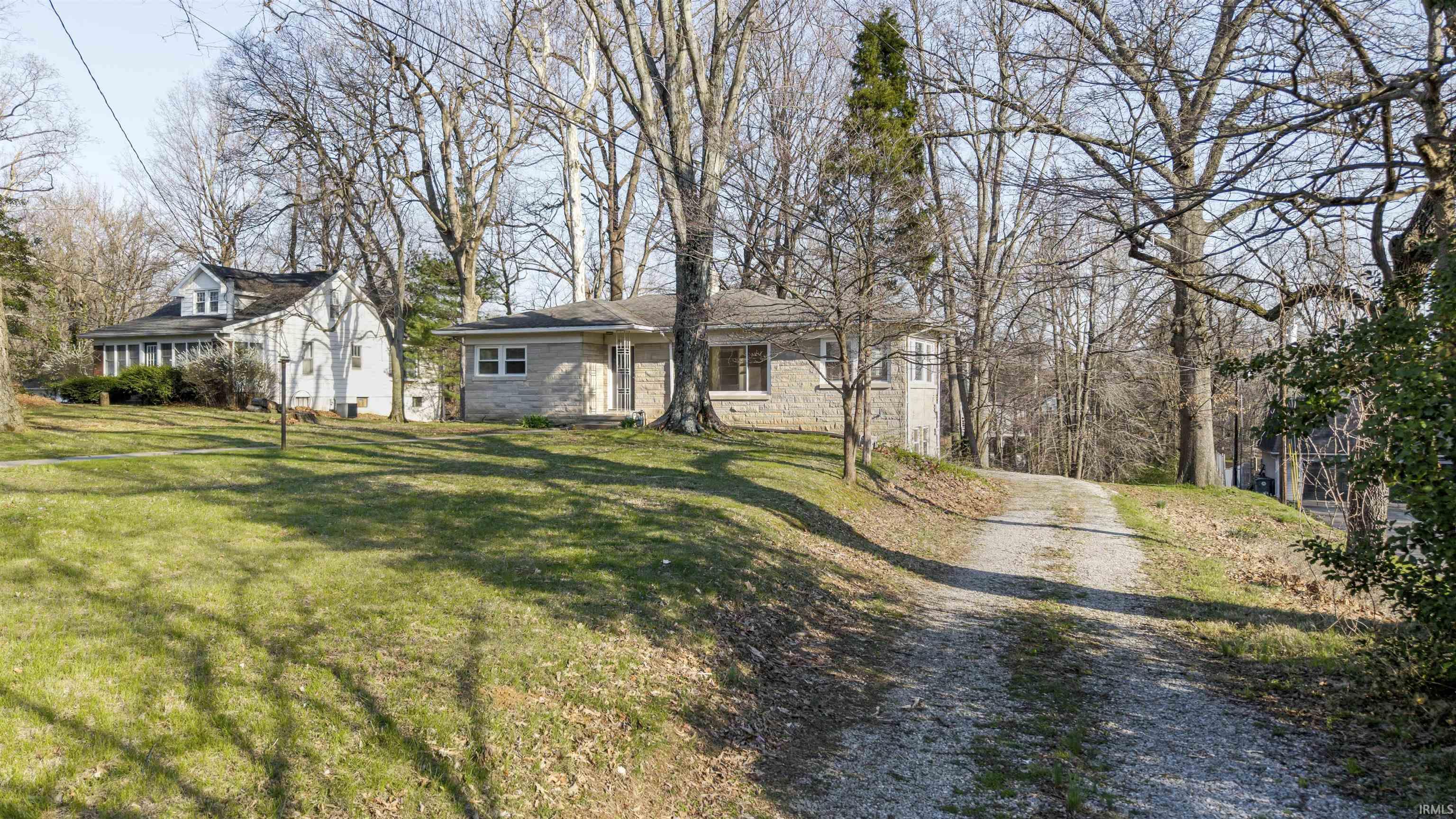 5910 Newburgh Road Evansville, IN 47715 - Photo 4 of 32