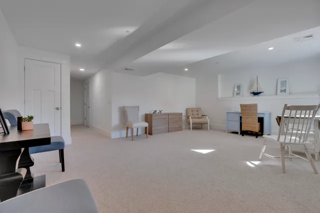 $725,000 | 127 Falcon Crest Drive, Unit 4, Gorham, ME 04038