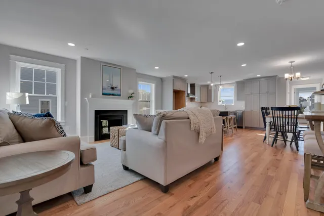 $725,000 | 127 Falcon Crest Drive, Unit 4, Gorham, ME 04038