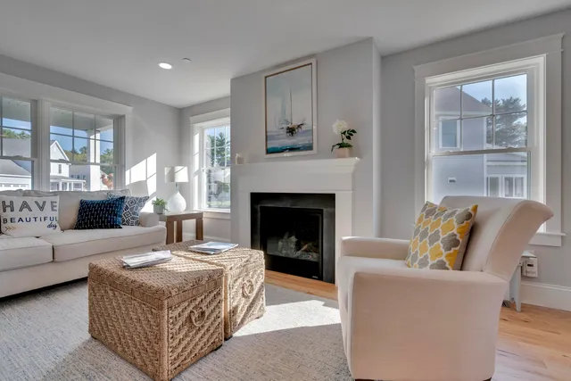 $725,000 | 127 Falcon Crest Drive, Unit 4, Gorham, ME 04038