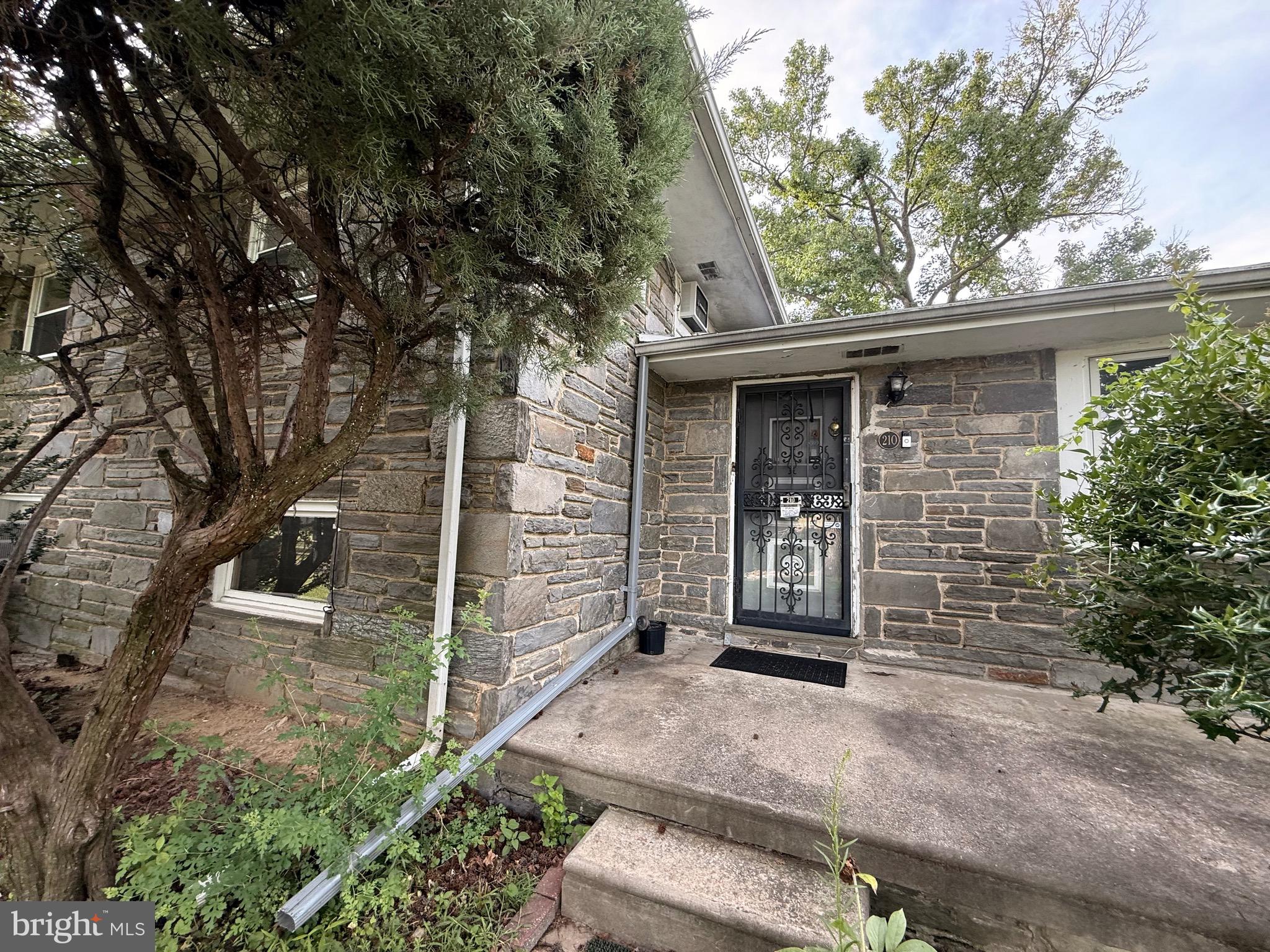 210 East Providence Road Lansdowne, PA 19050 - Photo 3 of 39 Gallery Image 3