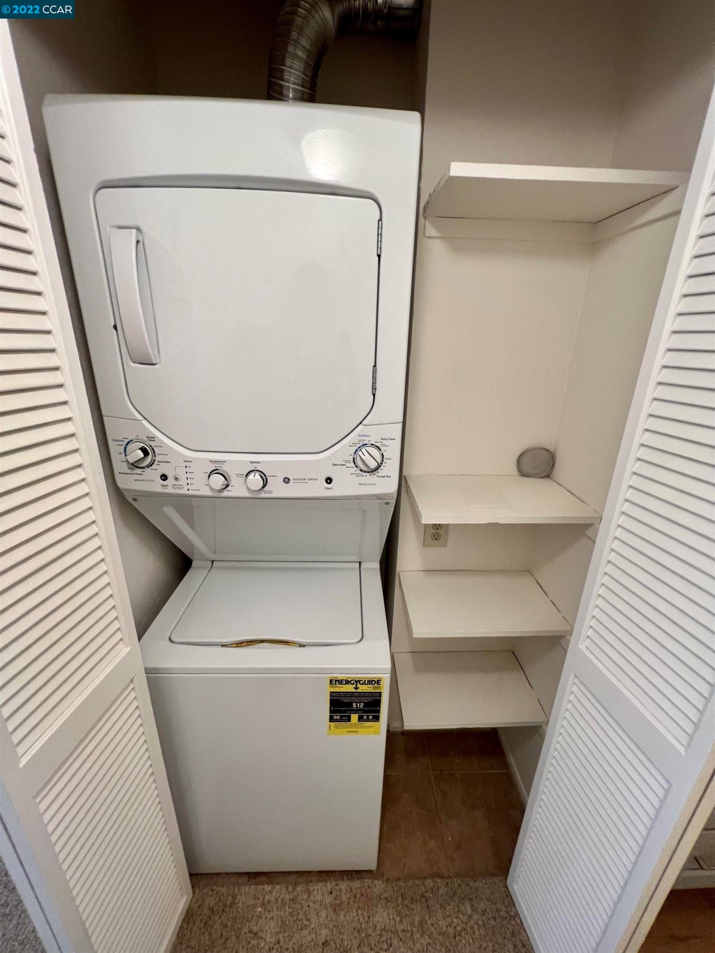 2060 Camel Lane Walnut Creek, CA 94596 - Photo 18 of 33 a utility room with dryer and washer