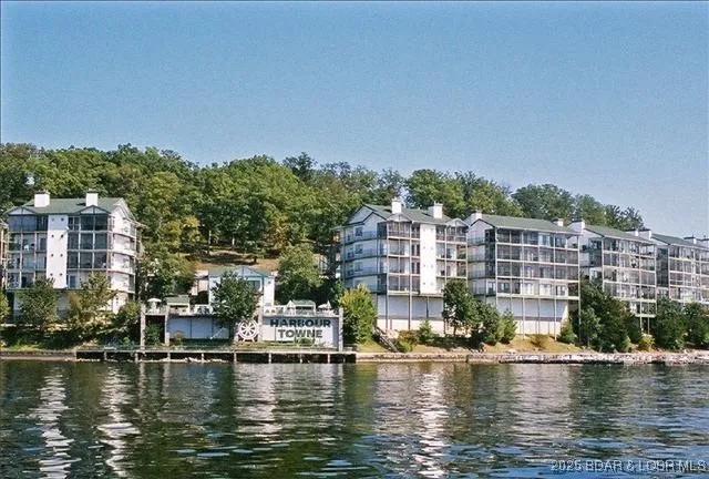 $369,000 | 910 Harbour Towne Drive, Unit E910, Lake Ozark, MO 65049