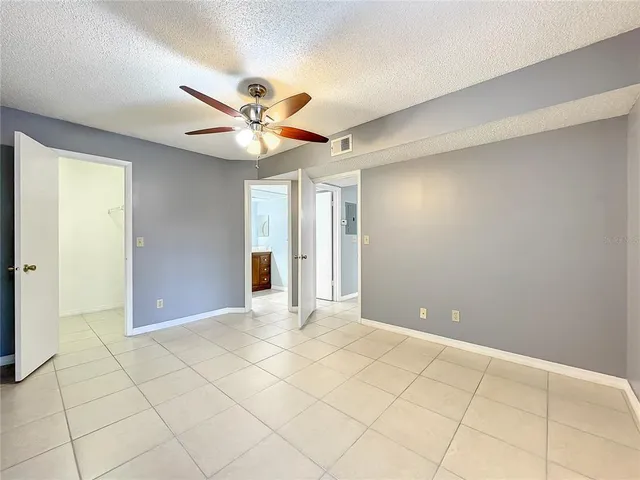 $180,000 | 320 Forestway Circle, Unit 102, Altamonte Springs, FL 32701