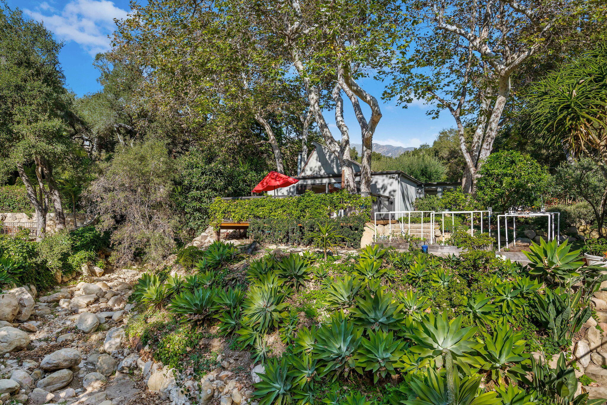 2934 Torito Road Montecito, CA 93108 - Photo 42 of 49 30 - Guest House