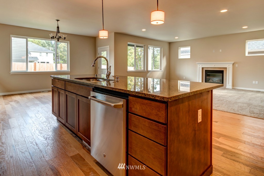 22323 38th Avenue Southeast Bothell, WA 98021 - Photo 12 of 25