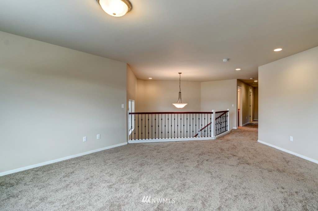 22323 38th Avenue Southeast Bothell, WA 98021 - Photo 15 of 25