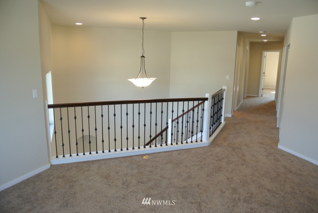 22323 38th Avenue Southeast Bothell, WA 98021 - Photo 5 of 25