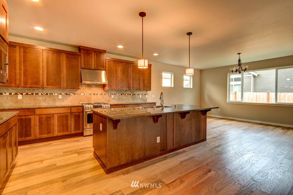 22323 38th Avenue Southeast Bothell, WA 98021 - Photo 8 of 25