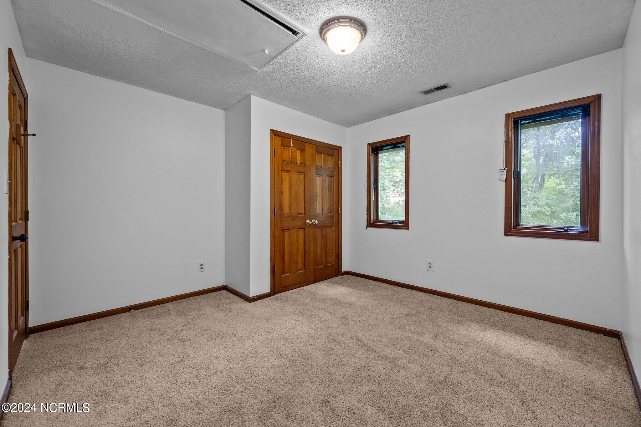 114 Riverbend Road Jacksonville, NC 28540 - Photo 33 of 46 33-web-or-mls-_Z726964