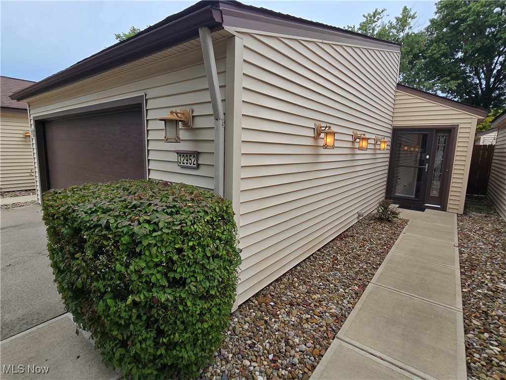 32952 Fern Tree Lane North Ridgeville, OH 44039 - Photo 2 of 31 Gallery Image 2
