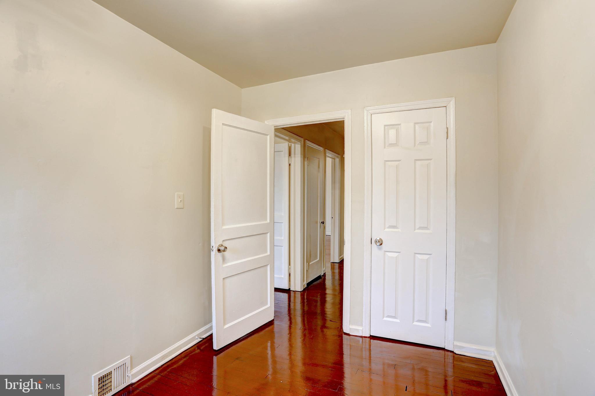 1550 Pentwood Road Baltimore, MD 21239 - Photo 13 of 29
