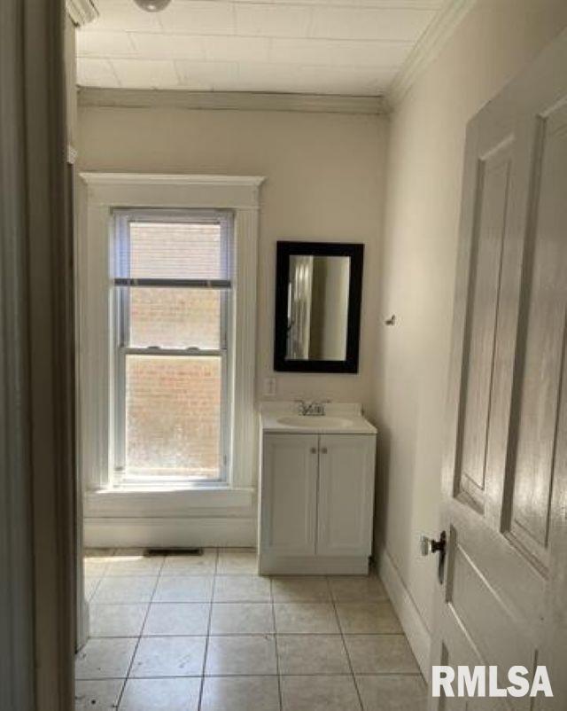 2001 South Spring Street Springfield, IL 62704 - Photo 11 of 14