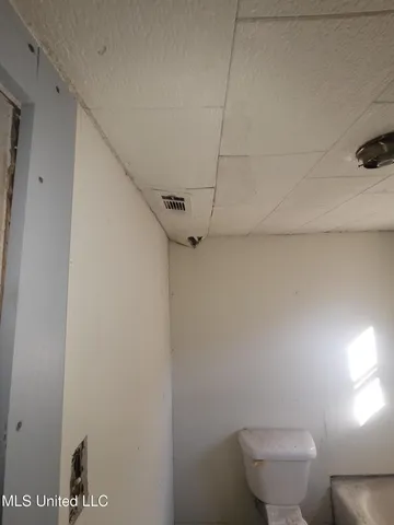 $59,900 | 122 Denwiddie Avenue, McComb, MS 39648