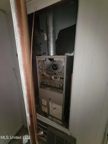 $59,900 | 122 Denwiddie Avenue, McComb, MS 39648