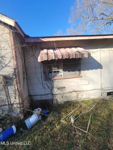 $59,900 | 122 Denwiddie Avenue, McComb, MS 39648