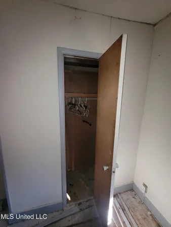 $38,000 | 122 Denwiddie Avenue, McComb, MS 39648