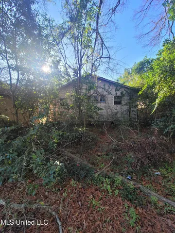 $59,900 | 122 Denwiddie Avenue, McComb, MS 39648