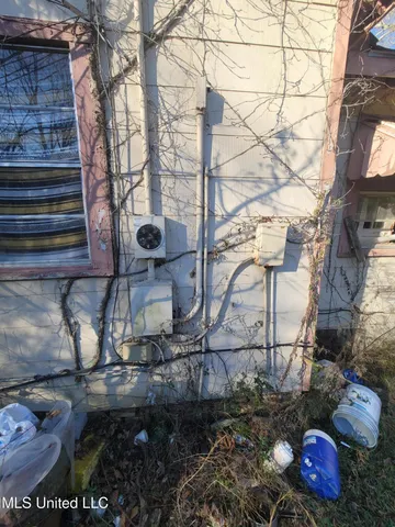 $59,900 | 122 Denwiddie Avenue, McComb, MS 39648