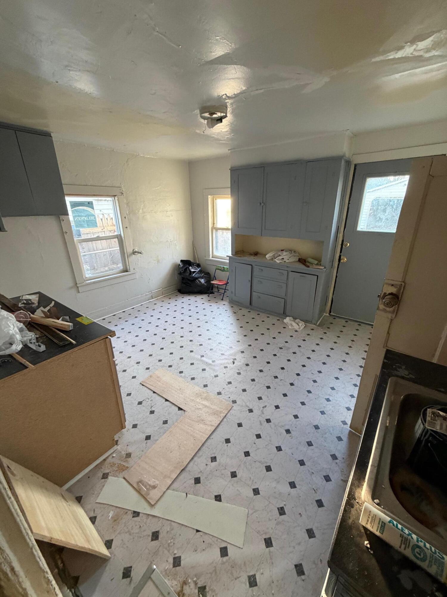 1230 Villa Street Racine, WI 53403 - Photo 3 of 16 9