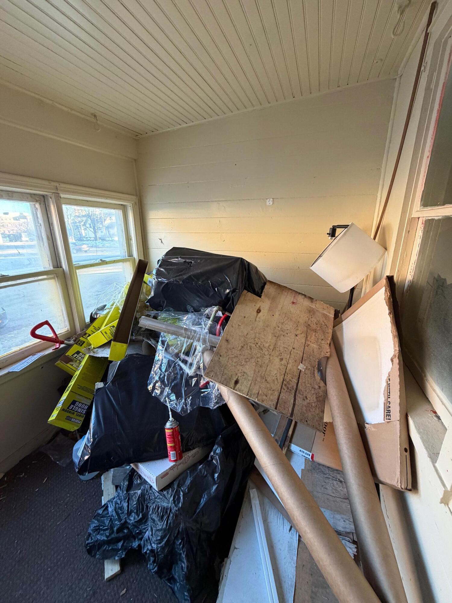 1230 Villa Street Racine, WI 53403 - Photo 4 of 16 3