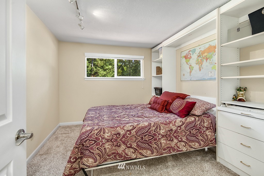19208 Southeast 196th Street Renton, WA 98058 - Photo 13 of 24