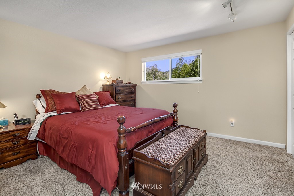 19208 Southeast 196th Street Renton, WA 98058 - Photo 14 of 24