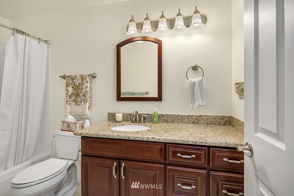 19208 Southeast 196th Street Renton, WA 98058 - Photo 15 of 24