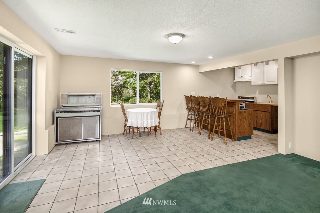 19208 Southeast 196th Street Renton, WA 98058 - Photo 16 of 24