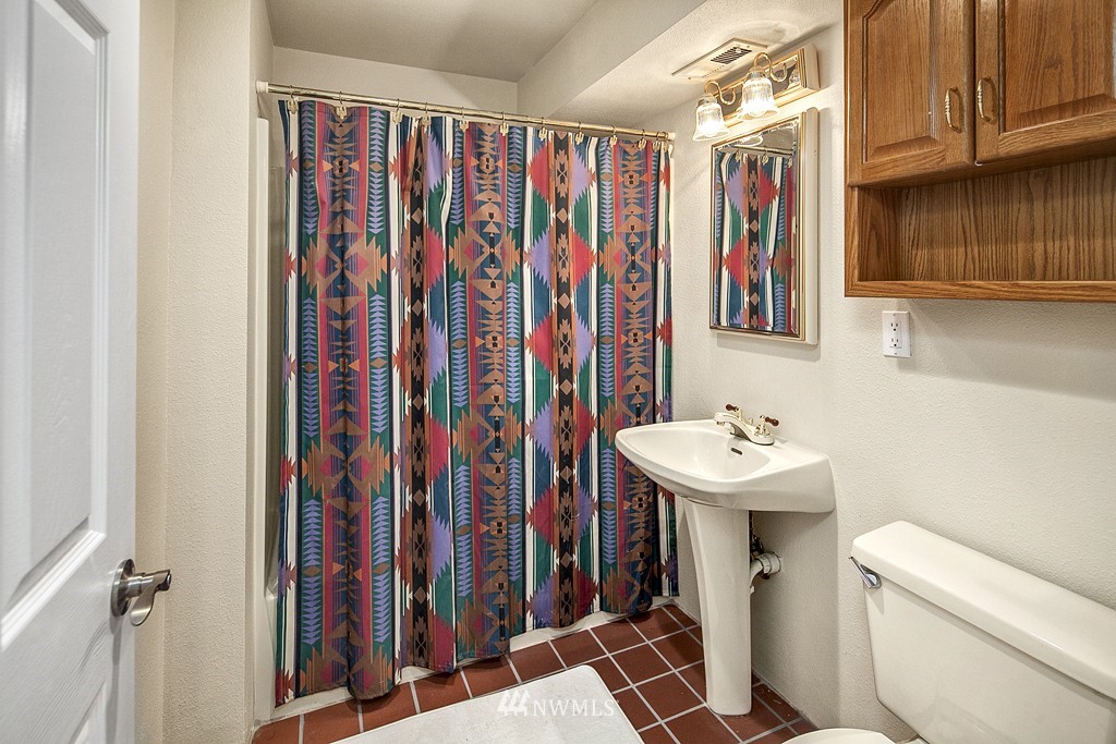 19208 Southeast 196th Street Renton, WA 98058 - Photo 18 of 24
