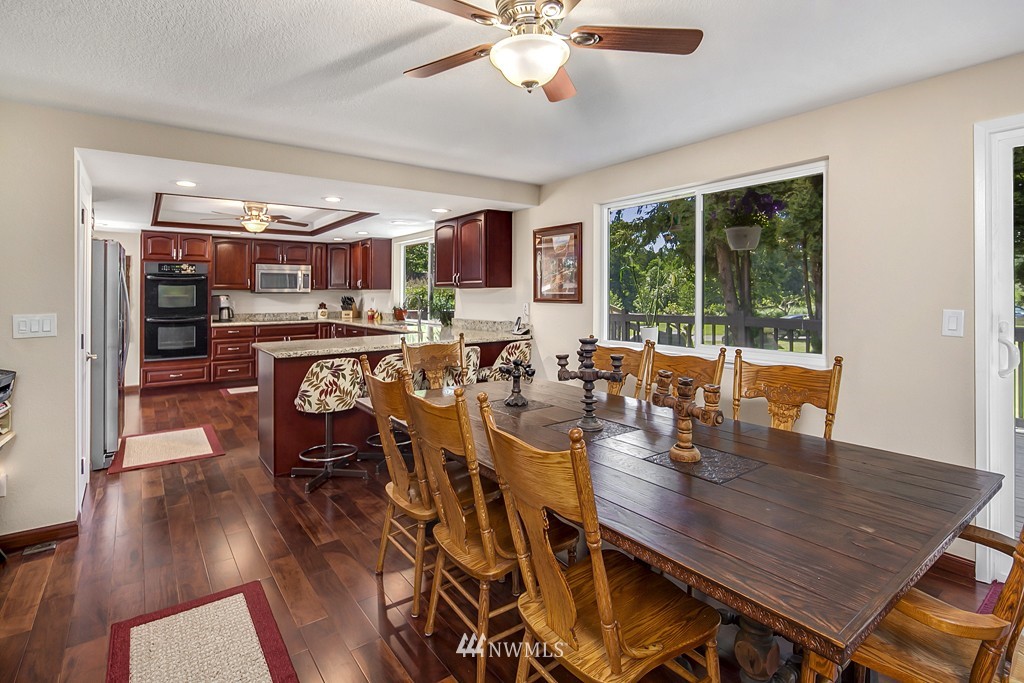 19208 Southeast 196th Street Renton, WA 98058 - Photo 9 of 24
