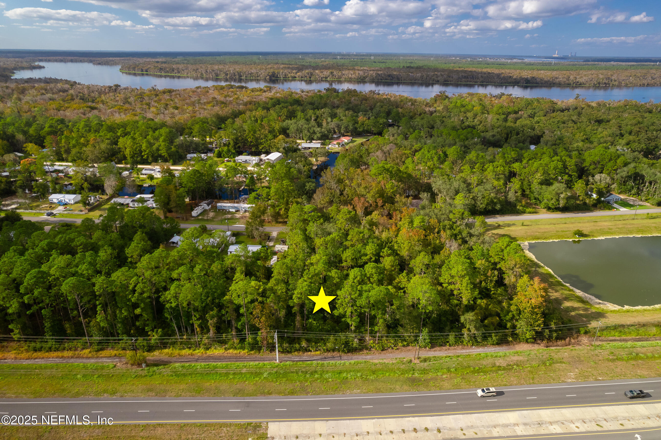 127 Landmark Avenue Satsuma, FL 32189 - Photo 14 of 14 a view of a big yard