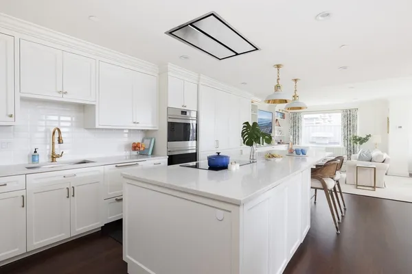 $4,250,000 | 1 Huntington Avenue, Unit 1204, Boston, MA 02116
