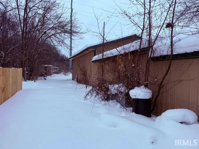 $130,000 | 51508 Currant Road, Granger, IN 46530