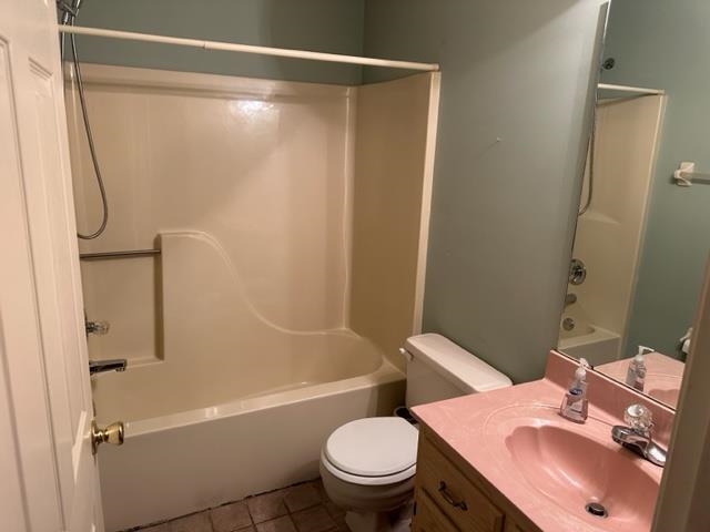 7764 Reese Road Memphis, TN 38133 - Photo 12 of 12 a bathroom with a sink toilet and shower