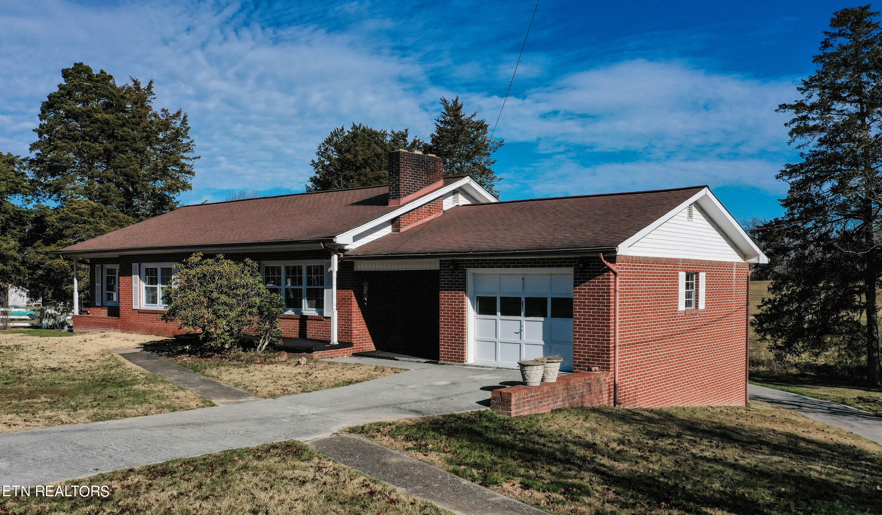 437 Pinecrest Road Jacksboro, TN 37757 - Photo 2 of 43 DJI_0055-3