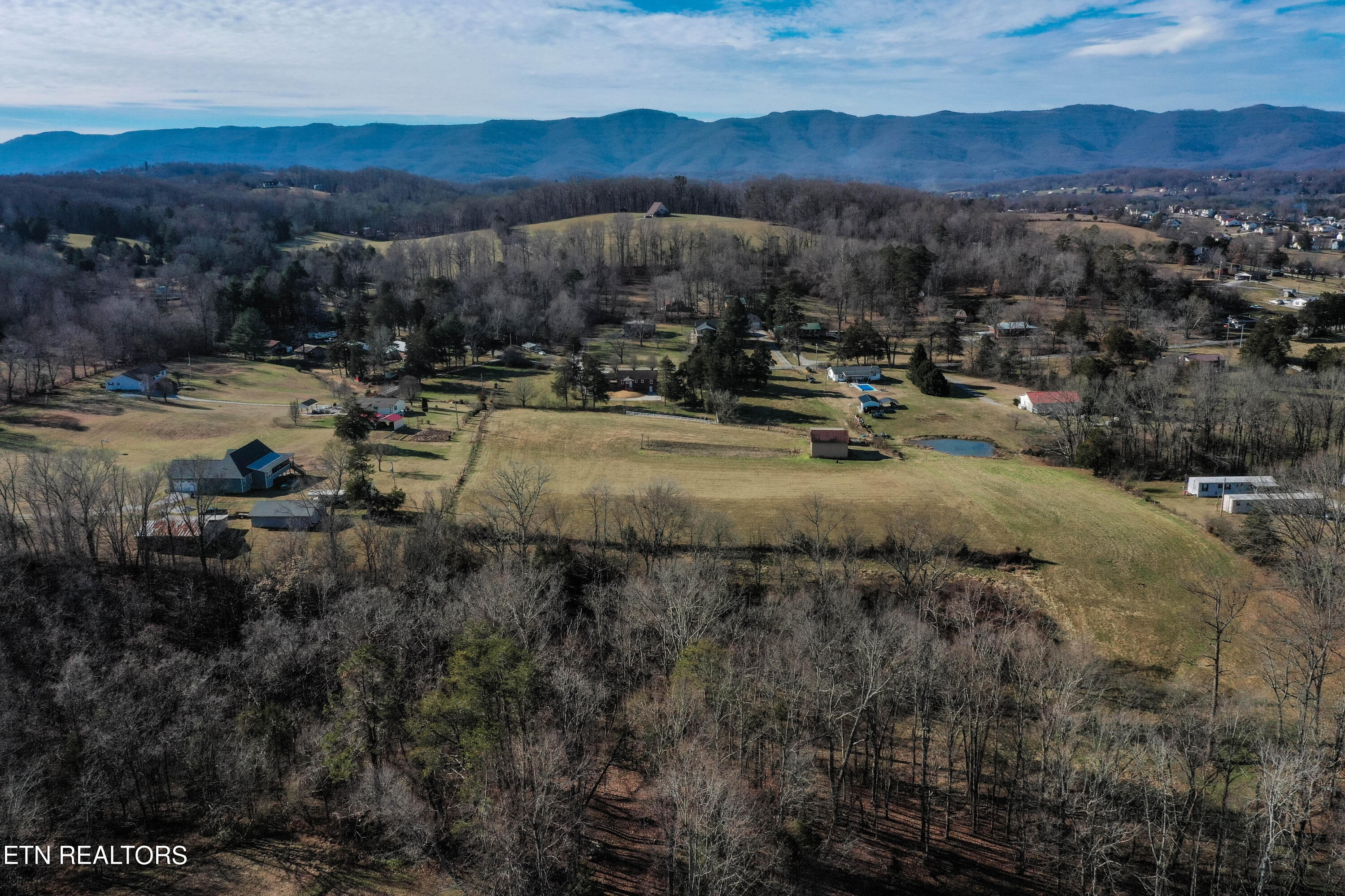 437 Pinecrest Road Jacksboro, TN 37757 - Photo 32 of 43 DJI_0079-3