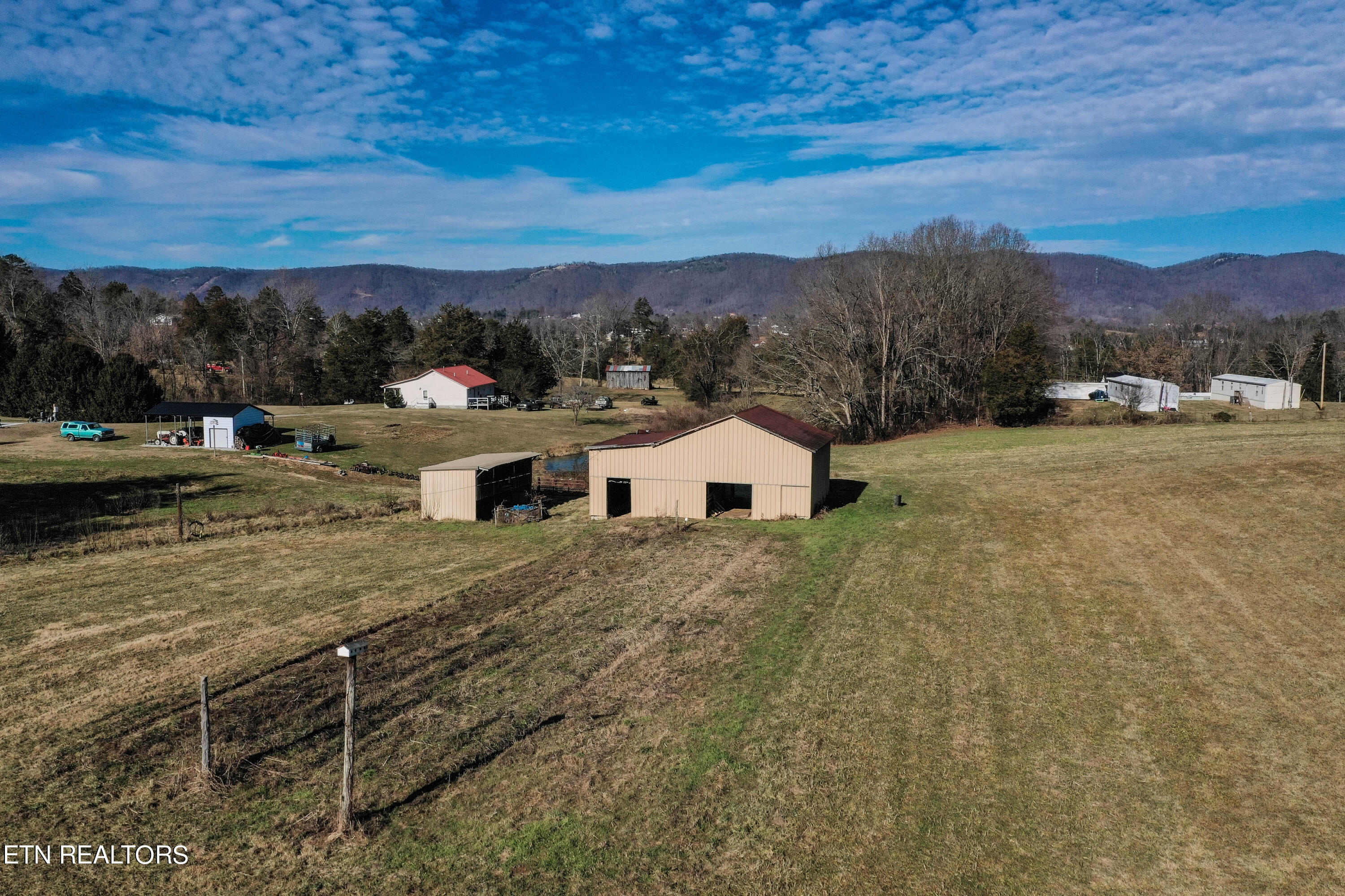 437 Pinecrest Road Jacksboro, TN 37757 - Photo 39 of 43 DJI_0070-2
