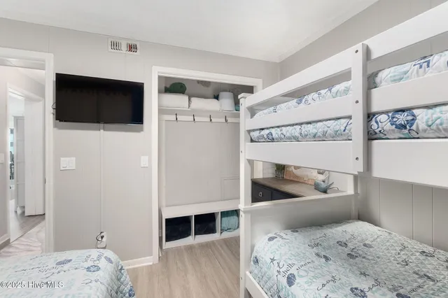 $1,650 | 301 Commerce Way, Unit 241, Atlantic Beach, NC 28512