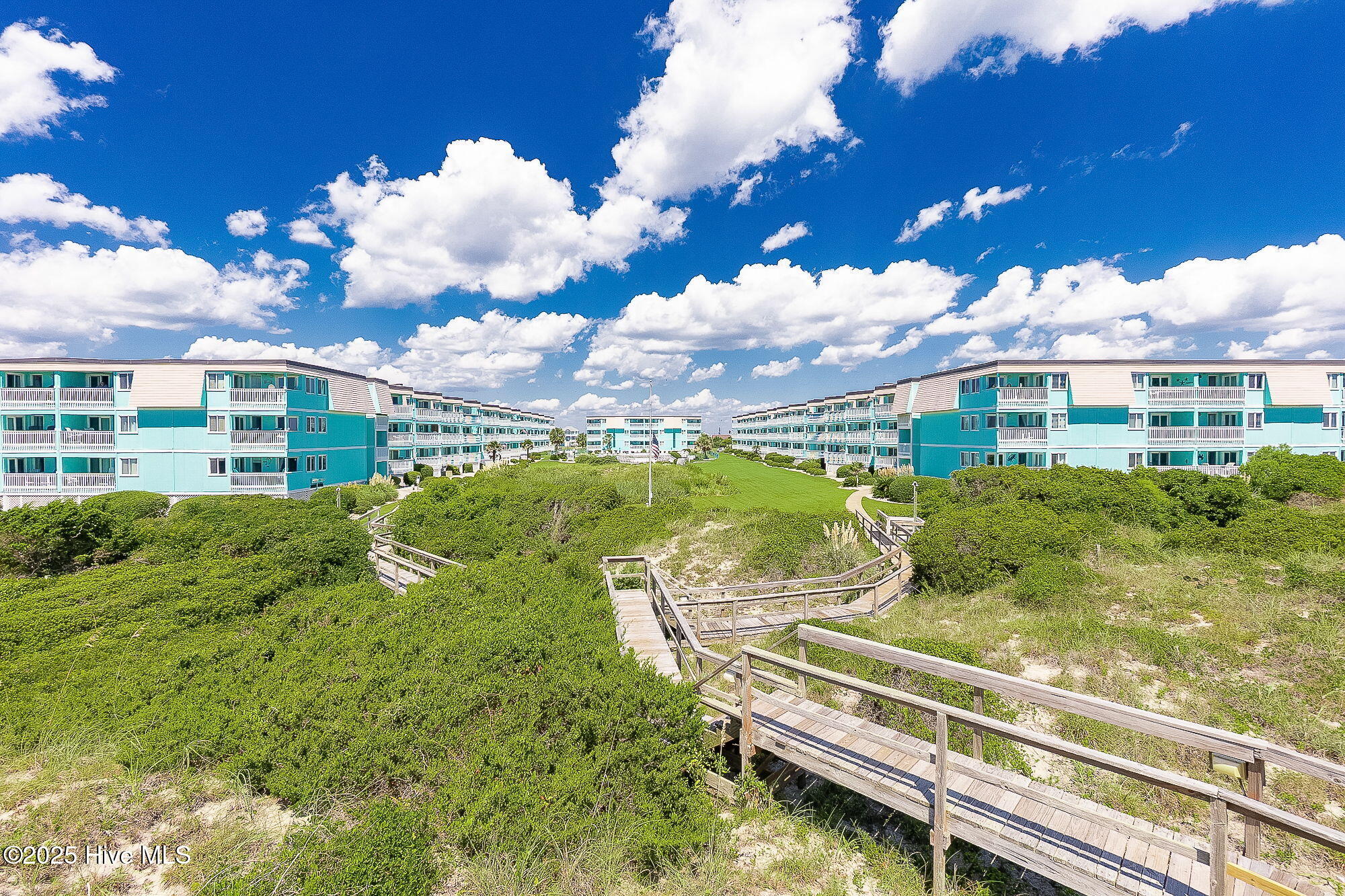 301 Commerce Way, Unit 241 Atlantic Beach, NC 28512 - Photo 21 of 31 20-web-or-mls-chadwick-visuals-sea-spray