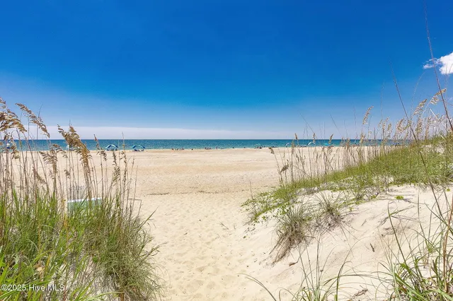 $1,650 | 301 Commerce Way, Unit 241, Atlantic Beach, NC 28512